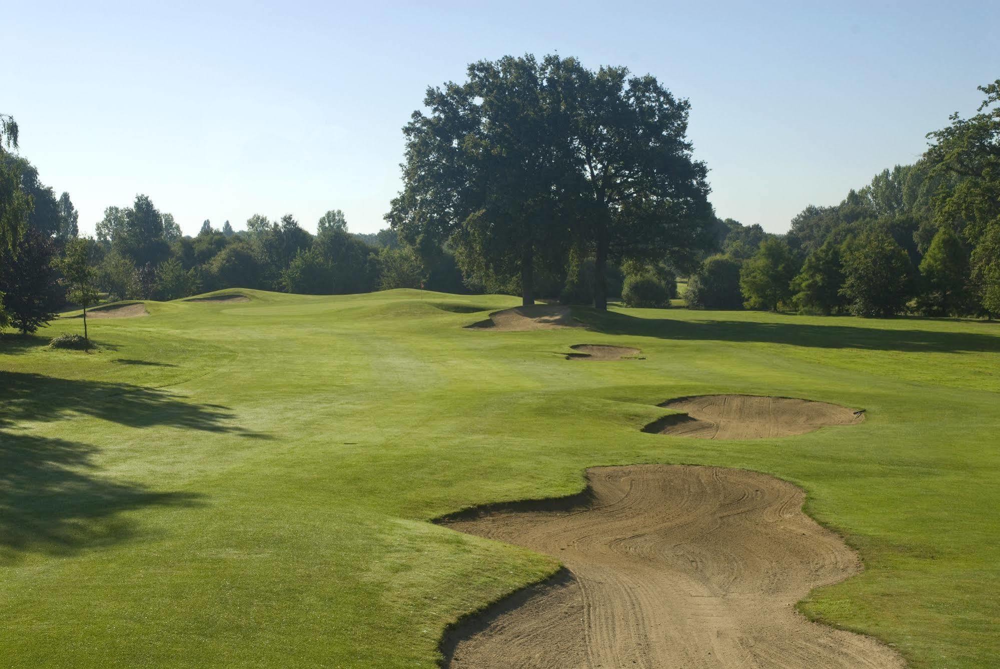 מלון Champigné Anjou Golf And Country Club מראה חיצוני תמונה